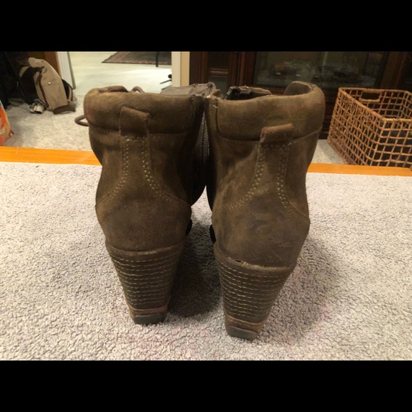 Suede wedge ankle booties - Picture 2 of 4